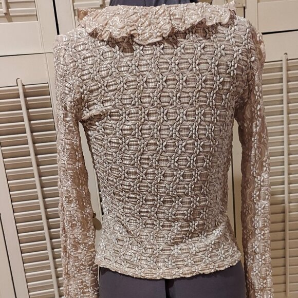 White House/Black Market Beige Ruffled Blouse Size M - Picture 5 of 8